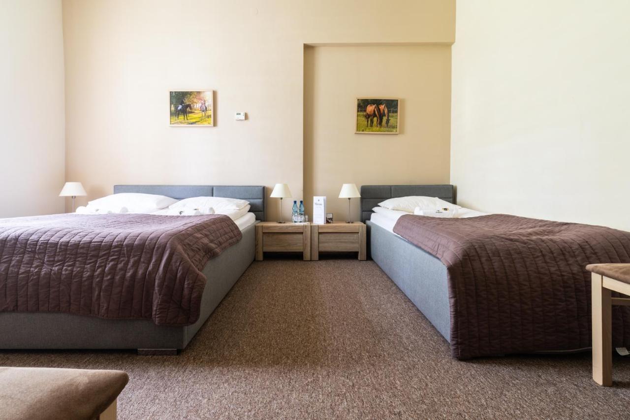Dworzysko Hotel Szczawno-Zdroj Bagian luar foto