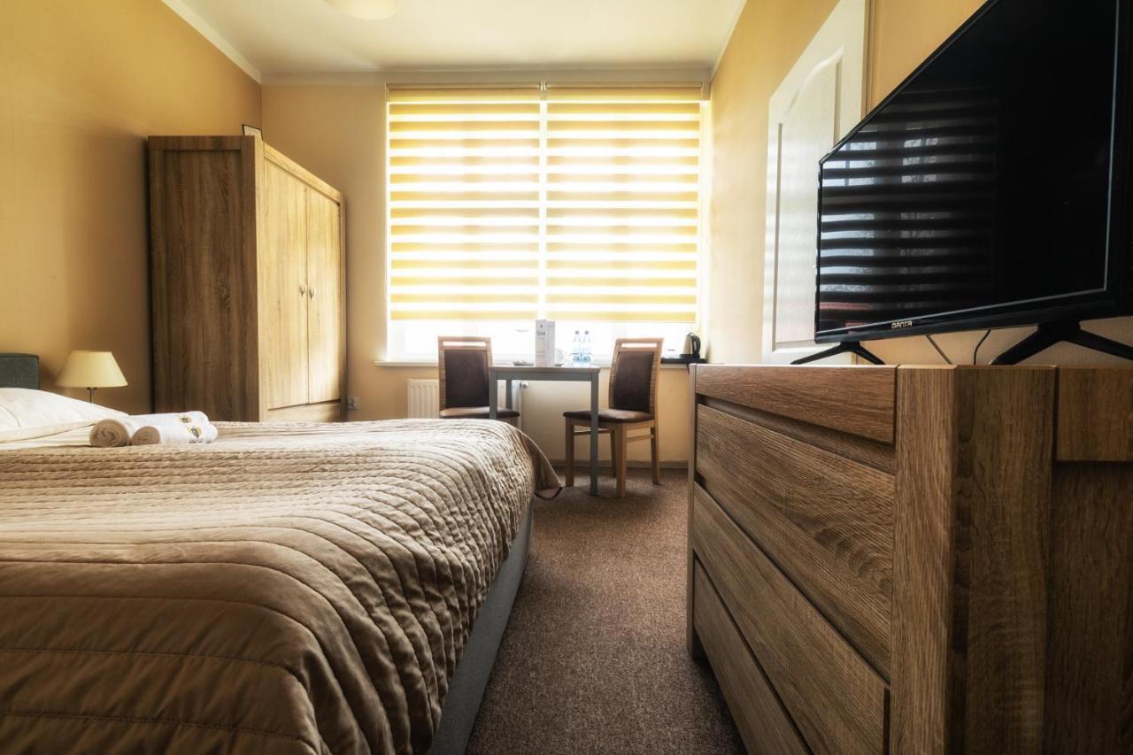 Dworzysko Hotel Szczawno-Zdroj Bagian luar foto