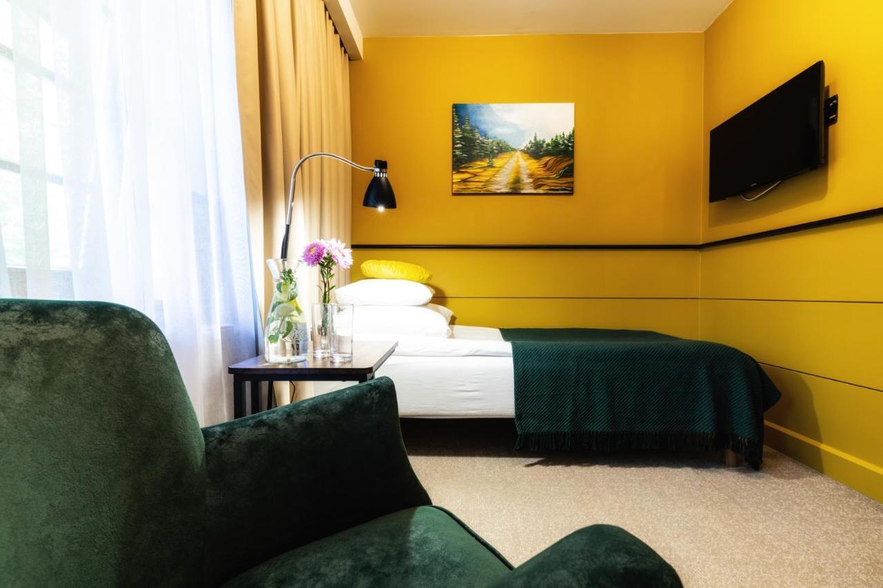 Dworzysko Hotel Szczawno-Zdroj Bagian luar foto