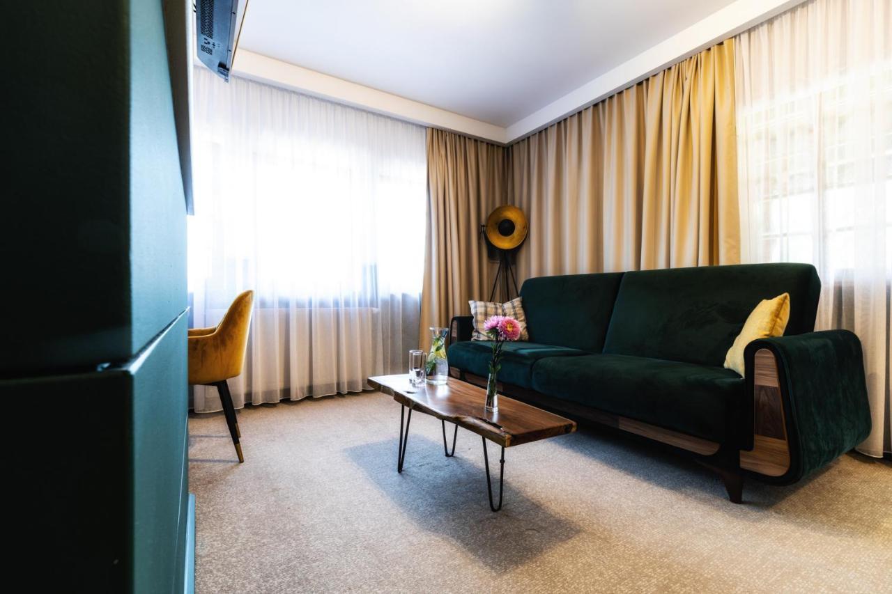 Dworzysko Hotel Szczawno-Zdroj Bagian luar foto