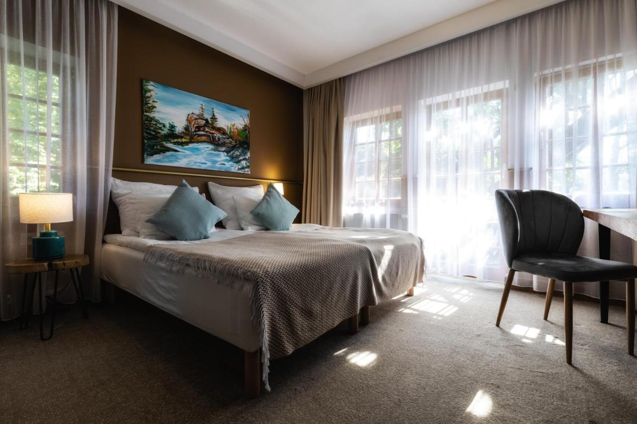 Dworzysko Hotel Szczawno-Zdroj Bagian luar foto