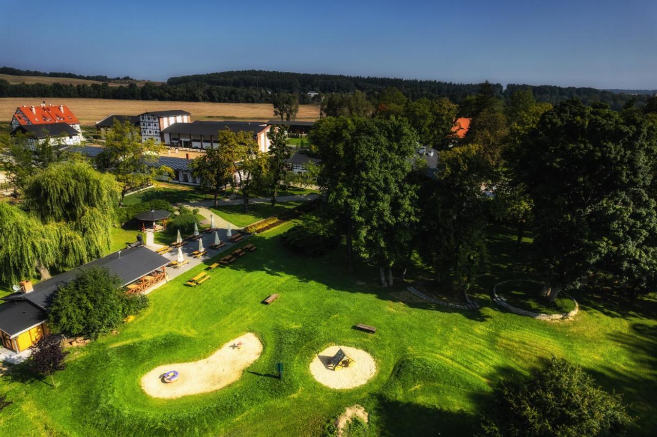 Dworzysko Hotel Szczawno-Zdroj Bagian luar foto